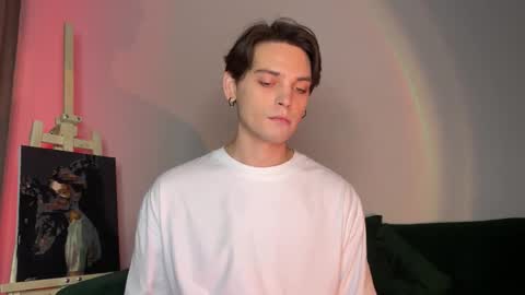 Snapshot of danieltuckerr chatting on November 29, 10:35 pm danieltuckerr online show from November 29, 10:35 pm