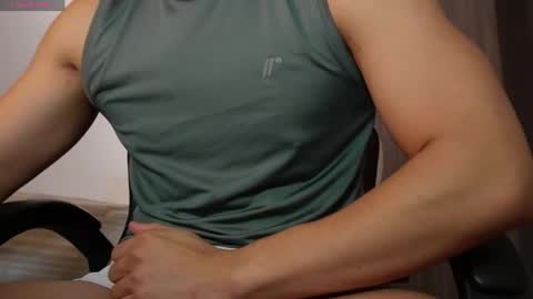 Snapshot of danielvg686413 chatting on May 21, 2:18 am Masked online show from May 21, 2:18 am