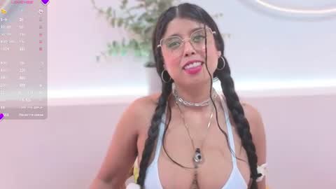 Snapshot of daniilove_ chatting on June 14, 3:41 am Danni online show from June 14, 3:41 am