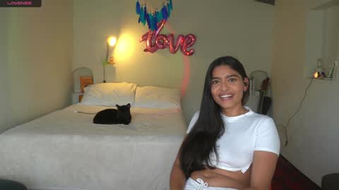 Snapshot of daniisla chatting on January 2, 9:50 pm danalle .. online show from January 2, 9:50 pm