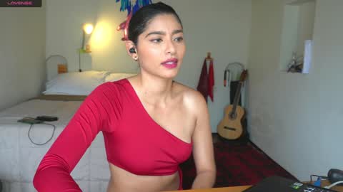 Snapshot of daniisla chatting on January 12, 7:53 pm danalle .. online show from January 12, 7:53 pm