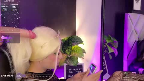 Danika Dahl online show from May 26, 5:03 am