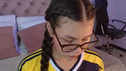 Snapshot of danika_x chatting on June 24, 12:31 am Danika online show from June 24, 12:31 am