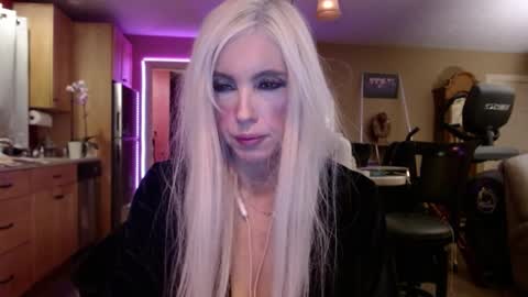 DanikaWhite69 online show from January 26, 10:23 am