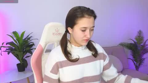 danikazola online show from February 1, 7:18 am