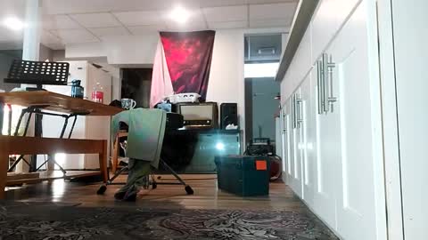 danimal5000 online show from December 19, 7:43 pm