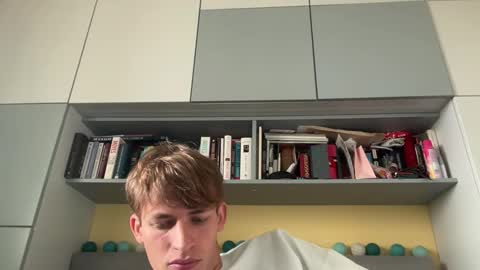 danio hot online show from October 8, 10:57 am