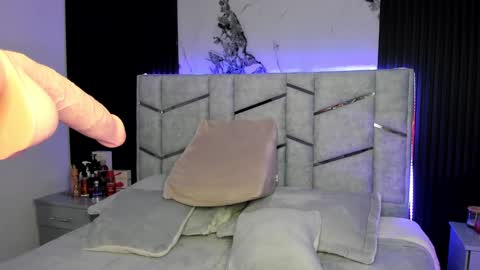 Snapshot of daniphoenixx chatting on February 2, 9:51 am Dani Phonenix online show from February 2, 9:51 am