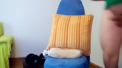 Snapshot of daniroca8 chatting on December 4, 3:43 pm daniroca8 online show from December 4, 3:43 pm