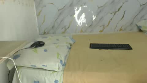 INSTAGRAM  Minni Moom online show from September 27, 10:31 am