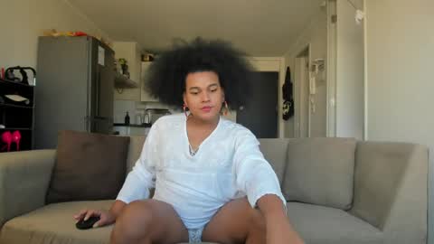 dani online show from April 28, 8:36 pm