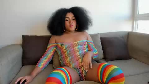 dani online show from May 26, 8:27 pm