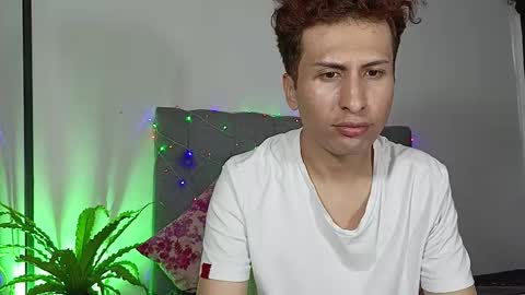 Vanilla Red online show from February 15, 6:15 pm