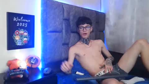 Dann Brown online show from January 3, 3:38 am