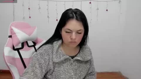 danna online show from December 8, 1:14 pm