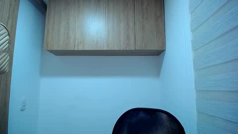 Danna  Ross online show from November 12, 3:29 am