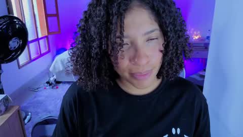 Snapshot of danna_berry chatting on April 8, 2:39 pm DannaBerry online show from April 8, 2:39 pm
