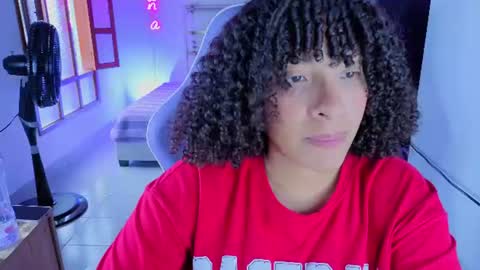 Snapshot of danna_berry chatting on June 29, 9:37 pm DannaBerry online show from June 29, 9:37 pm