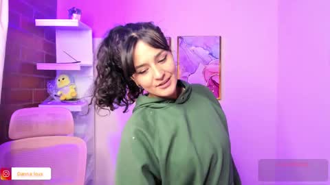 Danna Lovs online show from March 10, 11:32 am