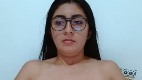 Snapshot of danna_peterson chatting on February 6, 8:34 pm Danna online show from February 6, 8:34 pm