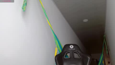 Snapshot of danna_peterson chatting on October 30, 12:17 pm Danna online show from October 30, 12:17 pm