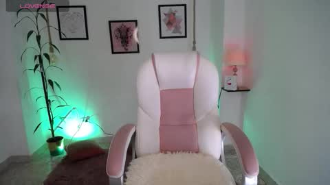 Danna online show from March 9, 10:58 pm