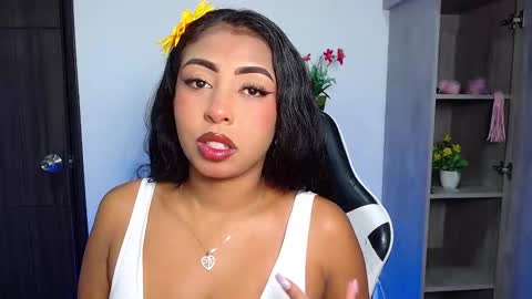 Snapshot of danna_schmidt23 chatting on October 7, 7:49 am Danna online show from October 7, 7:49 am