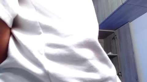 Snapshot of danna_schmidt23 chatting on November 12, 2:34 am Danna online show from November 12, 2:34 am