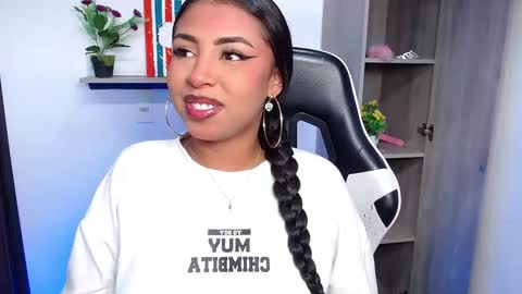 Snapshot of danna_schmidt23 chatting on November 12, 3:12 pm Danna online show from November 12, 3:12 pm