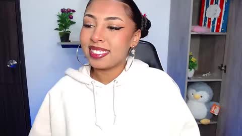 Snapshot of danna_schmidt23 chatting on November 30, 11:36 am Danna online show from November 30, 11:36 am