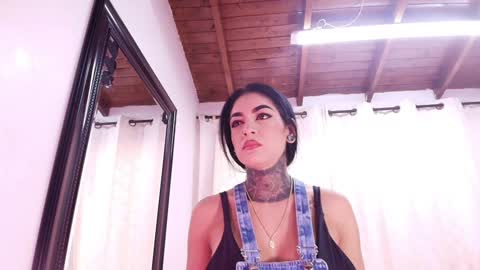 Danna Berlin  online show from January 11, 7:05 pm
