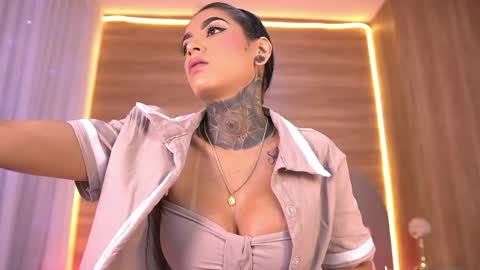 Danna Berlin  online show from May 30, 7:11 pm