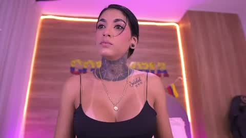 Danna Berlin  online show from June 30, 7:15 pm