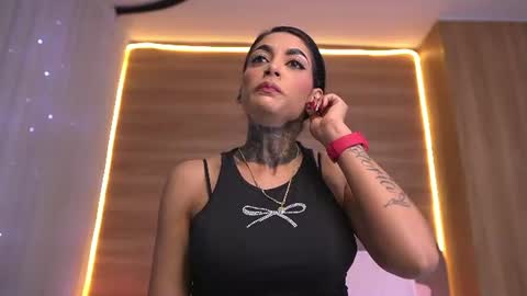 Danna Berlin  online show from July 27, 7:10 pm