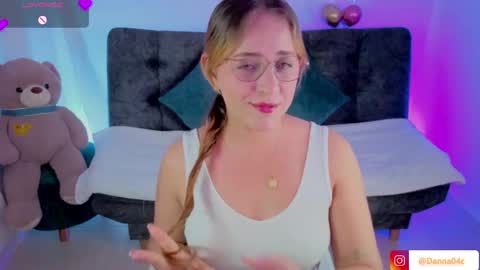 Snapshot of dannacouper_ chatting on April 11, 6:56 pm Danna online show from April 11, 6:56 pm