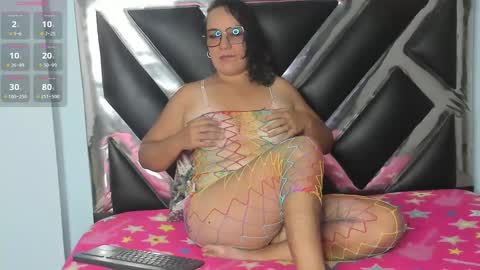 Danna online show from February 13, 1:50 am