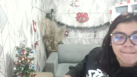 Snapshot of dannagarza chatting on December 26, 2:55 am Danna Garza online show from December 26, 2:55 am