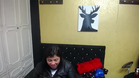 Snapshot of dannagarza chatting on January 4, 4:12 am Danna Garza online show from January 4, 4:12 am