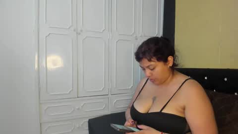 Snapshot of dannagarza chatting on February 16, 4:31 am Danna Garza online show from February 16, 4:31 am