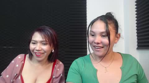Snapshot of dannamomcerrat chatting on December 2, 3:04 am dannamomcerrat online show from December 2, 3:04 am