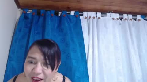 dannamomcerratt online show from July 2, 3:23 am