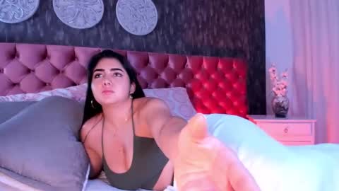 Danna online show from January 2, 8:13 pm