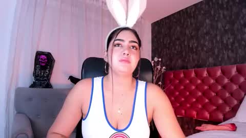 Danna online show from October 31, 3:02 pm