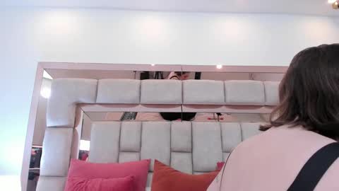 Snapshot of dannawilliamss chatting on February 12, 12:00 pm Danna online show from February 12, 12:00 pm