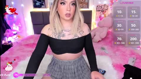 dannia_13 online show from June 9, 3:40 am