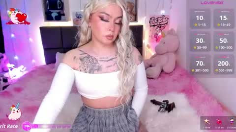 dannia_13 online show from July 15, 2:17 am