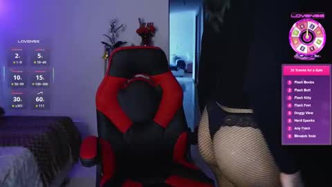    online show from October 12, 7:35 pm