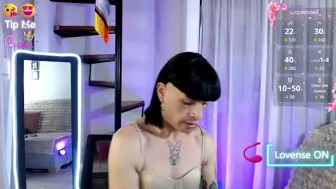 Snapshot of dannihotboy02 chatting on June 14, 1:35 pm danni online show from June 14, 1:35 pm