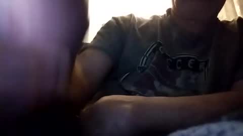 Snapshot of dannowisc chatting on February 16, 11:39 am dannowisc online show from February 16, 11:39 am