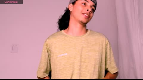 Snapshot of dannwinner chatting on October 18, 1:08 am Danny online show from October 18, 1:08 am